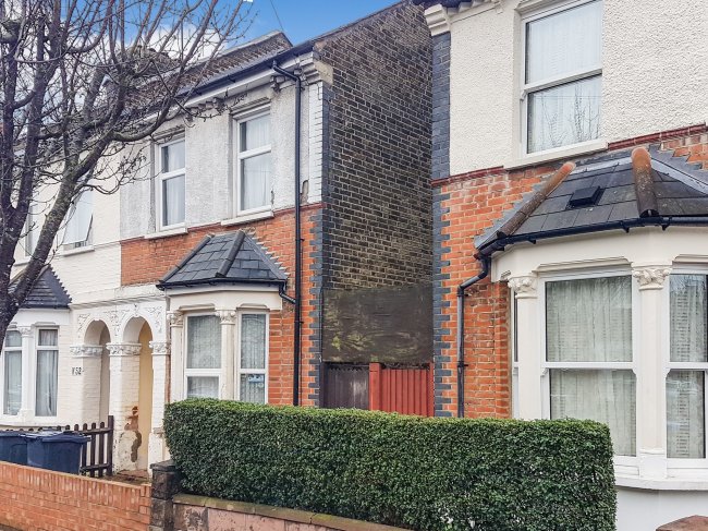 50 Belmont Road, London SE25 4QF
 6