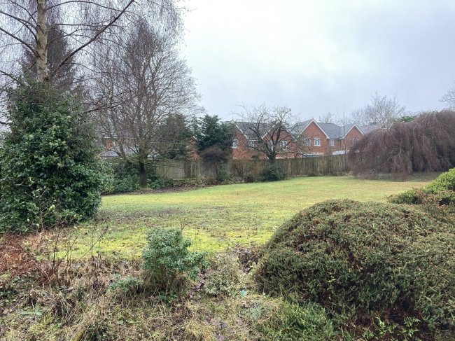 20 Station Road, Blackwell, Bromsgrove, Worcestershire B60 1PZ 2