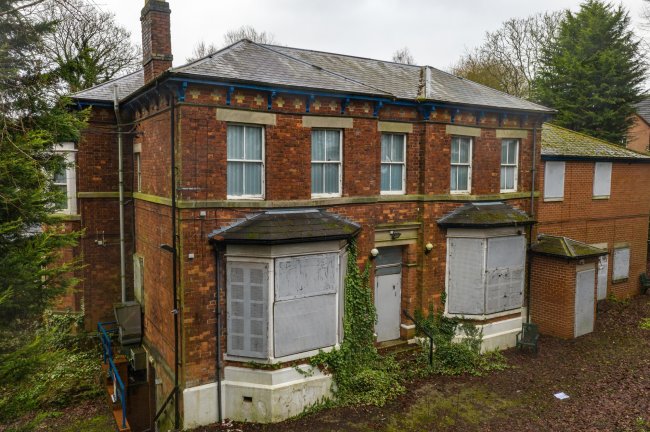 Highfield House Care Home, 28 Clifton Road, Ashbourne, Derbyshire, DE6 1DT 7