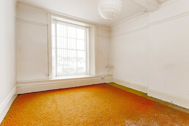 Flat 1 & 2, 42-44 Caledonia Place, Bristol BS8 4DN
 7