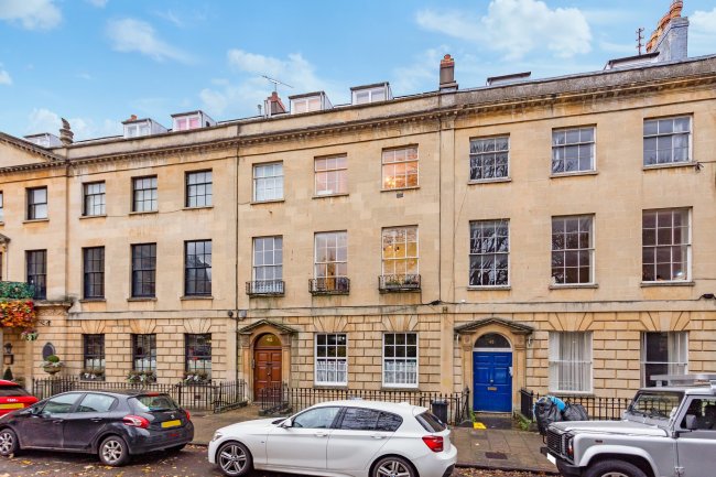 Flat 1 & 2, 42-44 Caledonia Place, Bristol BS8 4DN
 7