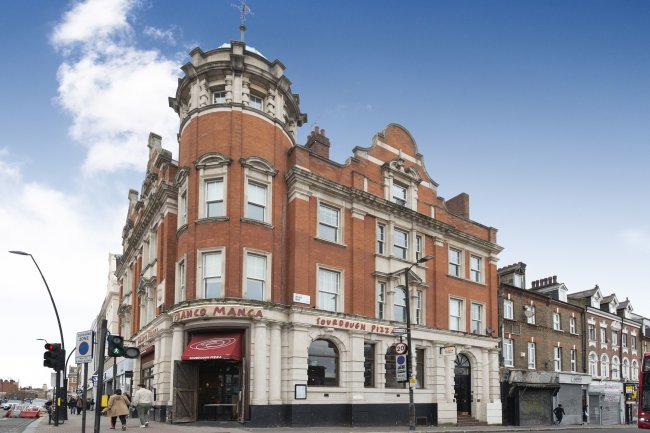 Flat 3, 42-46 Kilburn High Road, Kilburn, London, NW6 4HJ
 4