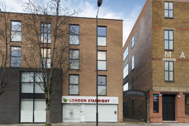 Flat 2, 199 Mare Street, Hackney, London, E8 3QE
 6