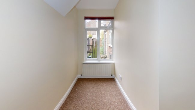 25 Ripley Rd, Canning Town, London, E16 3EA 
 8