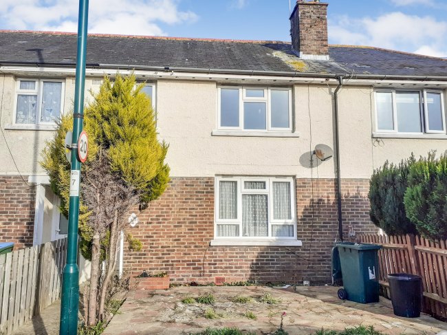122 Collyer Avenue, Bognor Regis, West Sussex, PO21 5HX 2