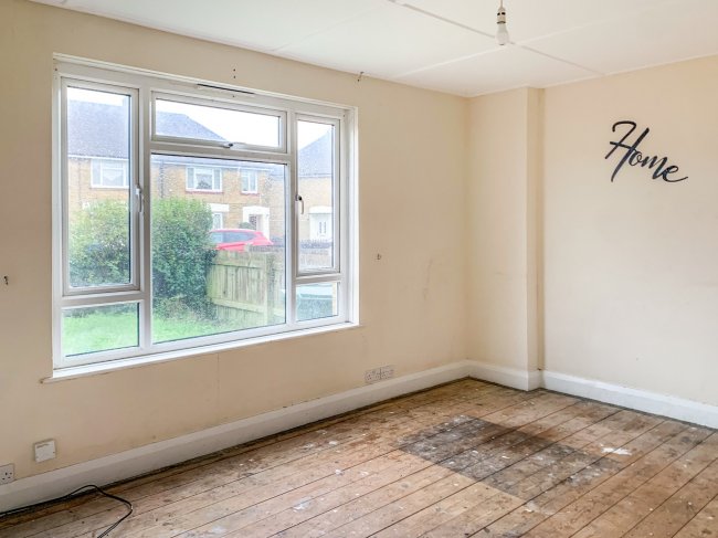 21 Elm Grove, Sittingbourne, Kent, ME10 3LX
 6