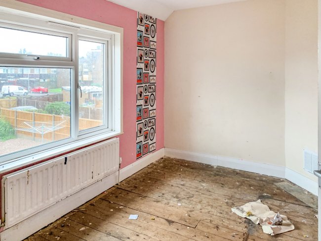 21 Elm Grove, Sittingbourne, Kent, ME10 3LX
 6