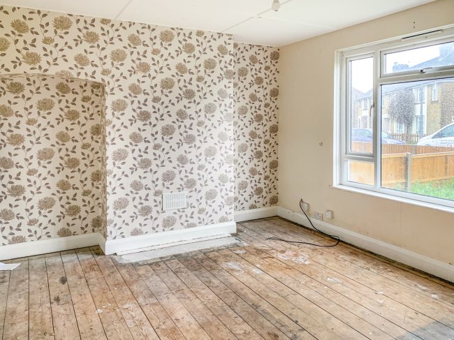 21 Elm Grove, Sittingbourne, Kent, ME10 3LX
 6