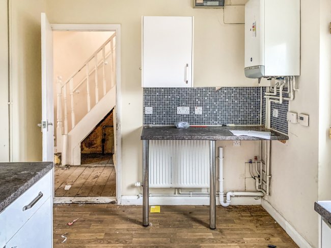 21 Elm Grove, Sittingbourne, Kent, ME10 3LX
 6