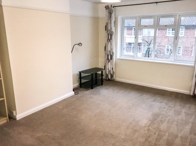 24 Totham Lodge, Richmond Road, Raynes Park, London, SW20 0PF
 9