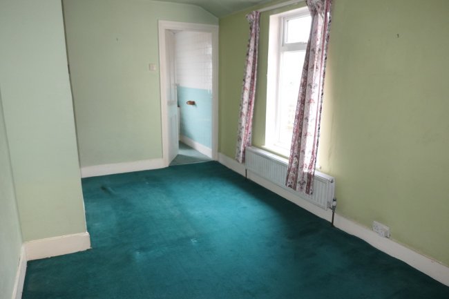 32, Cheshunt Road, Belvedere, Kent DA17 5JB
 3