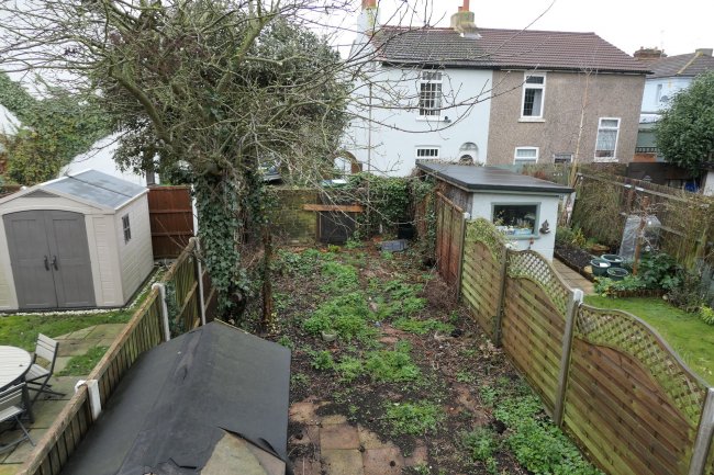 32, Cheshunt Road, Belvedere, Kent DA17 5JB
 3