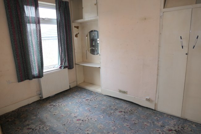 32, Cheshunt Road, Belvedere, Kent DA17 5JB
 3