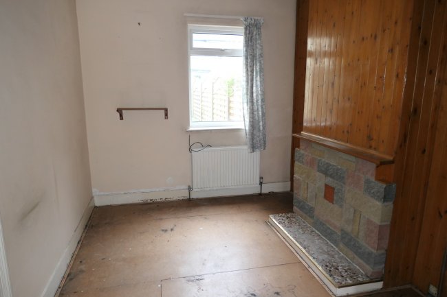 32, Cheshunt Road, Belvedere, Kent DA17 5JB
 3