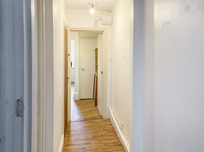 Flat 2, 110 Craven Park Road, Harlesden, London, NW10 8QD
 3