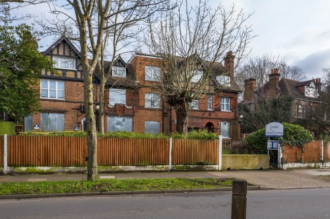 6 - 8, Aldrington Road, Streatham, London, SW16 1TH
 2