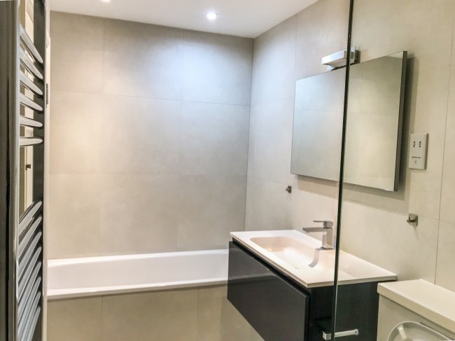  47a Priory Road, London, NW6 4NS
 4