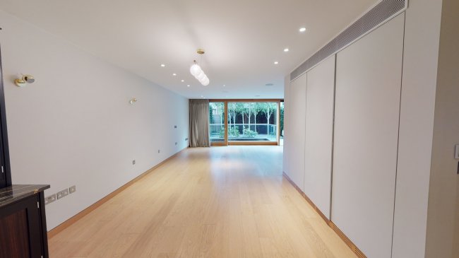 1 Vicarage Gate House, Vicarage Gate, Kensington, London W8 4AQ 7