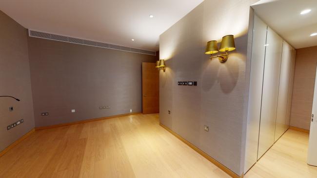 1 Vicarage Gate House, Vicarage Gate, Kensington, London W8 4AQ 7