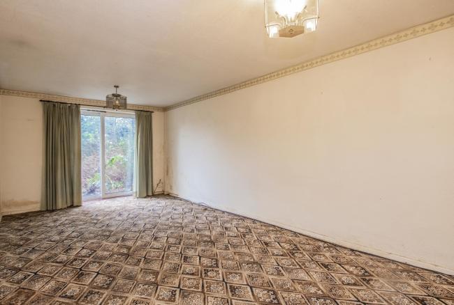 83 Minerva Way, Wellingborough, Northamptonshire, NN8 3TR 
 3