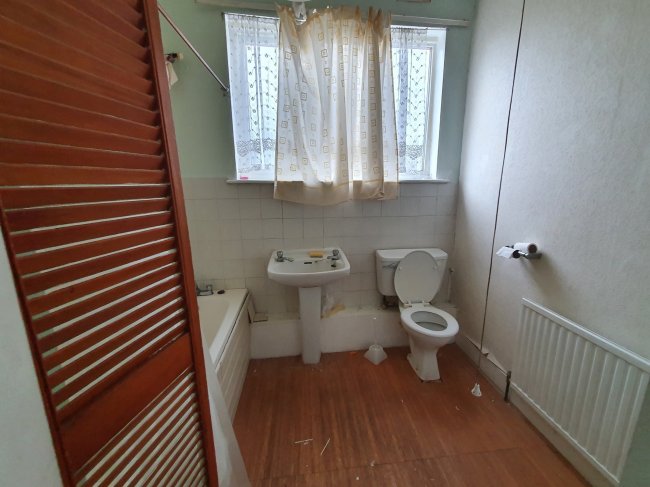 83 Richmond Road, Thornton Heath, Surrey CR7 7QF
 2