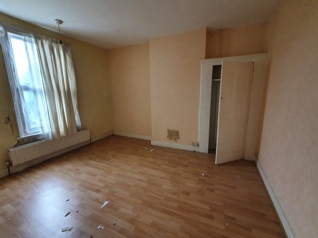 83 Richmond Road, Thornton Heath, Surrey CR7 7QF
 2