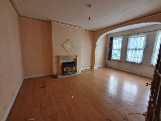 83 Richmond Road, Thornton Heath, Surrey CR7 7QF
 2