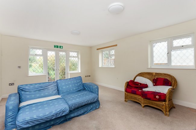 51A Knighton Road, Otford, Sevenoaks, Kent, TN14 5LD
 2