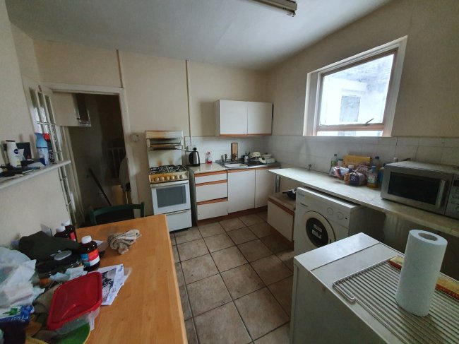 27a Northwood Road, Thornton Heath, Surrey, CR7 8HU 5