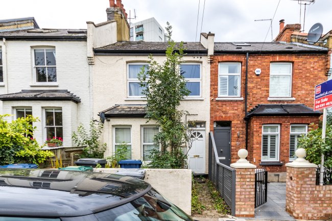 49 Crewys Road, Cricklewood, London NW2 2AU
 4