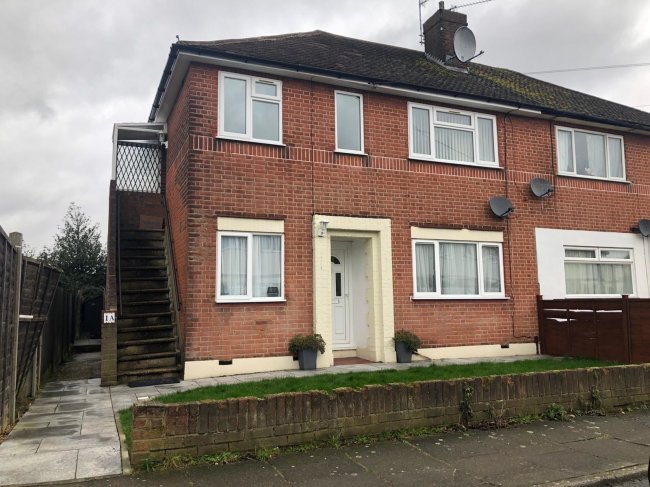 1A Northdown Close, Ruislip HA4 6JY
 9