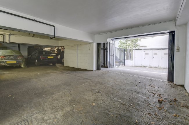 115, 117 & 119 Clarendon Road, Notting Hill, London, W11 4JG
 10