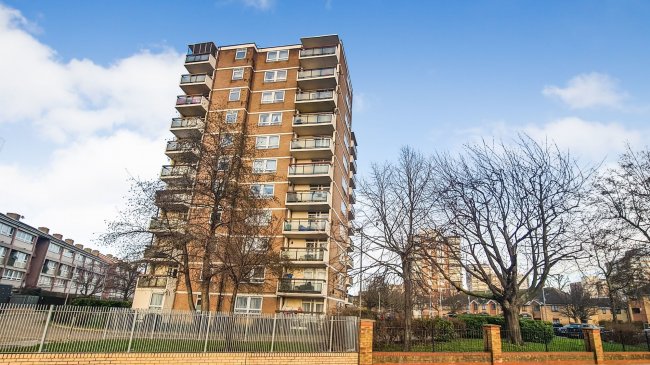 41 Busbridge House, Brabazon Street, London, E14 6LA 1