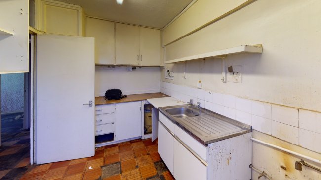 43 Talbot House, Giraud Street, London, E14 6EB 6