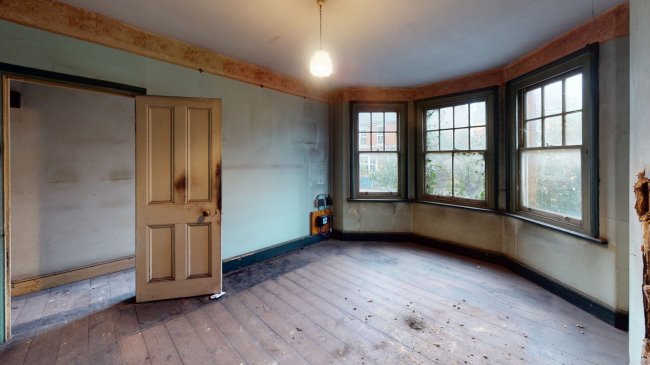 28 Ash Road, Aldershot, Hampshire, GU12 4EZ 8