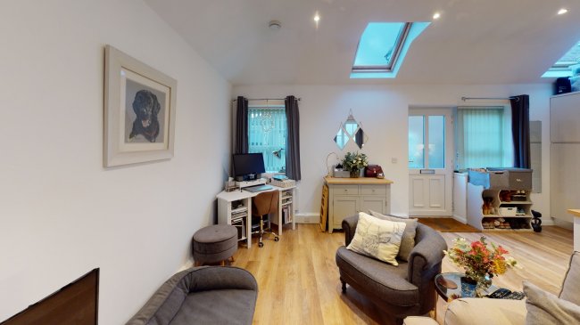 2 Station Approach, East Horsley, Leatherhead, Surrey, KT24 6QX 3