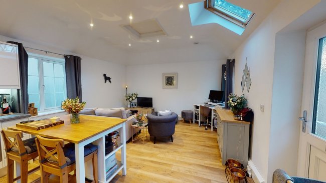 2 Station Approach, East Horsley, Leatherhead, Surrey, KT24 6QX 3