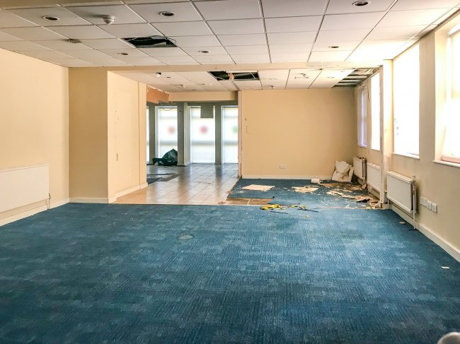 84 High Street, Billingshurst, RH14 9QS 5