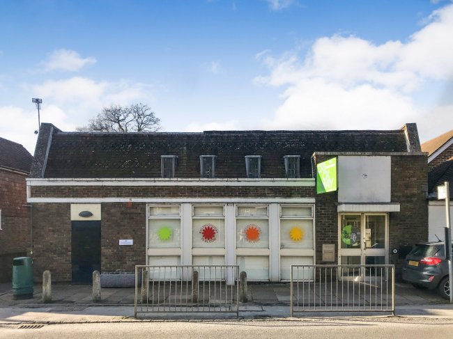 84 High Street, Billingshurst, RH14 9QS 5