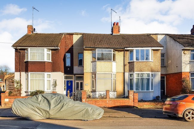 215 Harborough Road, Northampton, Northamptonshire NN2 8DW 4