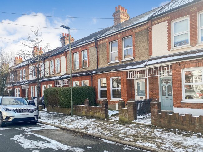 63 Allen Road, Beckenham, Kent BR3 4NU 2