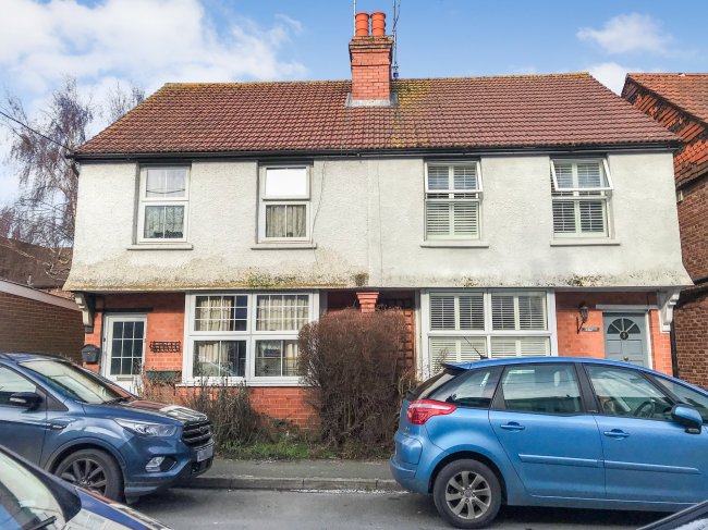 1 Bentsbrook Road, Dorking, Surrey RH5 4HW 3