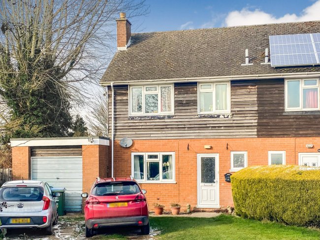 6 Lines Hill, Aylesbury, Buckinghamshire HP22 4NG 3