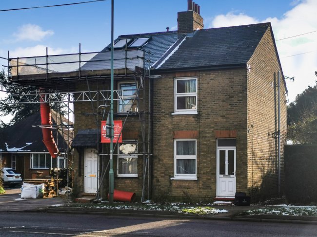 417 Goffs Lane, Goffs Oak, Chestnut, Hertfordshire EN7 5HQ 4