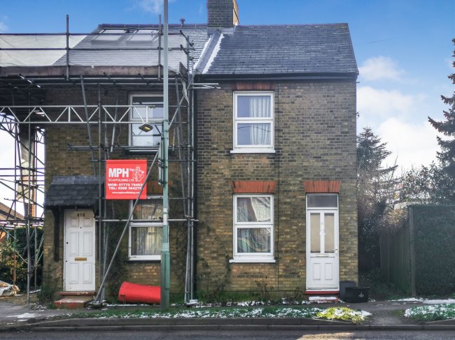 417 Goffs Lane, Goffs Oak, Chestnut, Hertfordshire EN7 5HQ 4