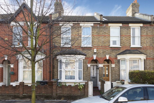 52 Rensburg Road, Walthamstow, London E17 7HN 1