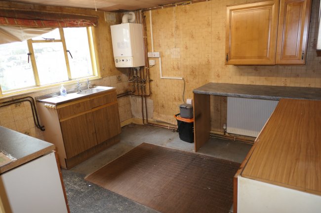 19 Shrubbery Road, Gravesend, Kent, DA12 1JW 7