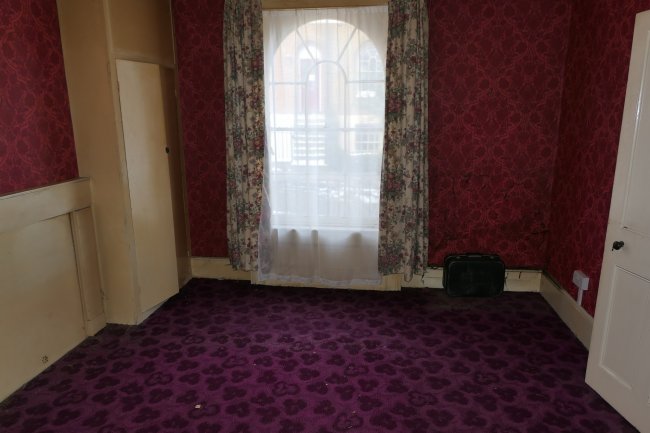 19 Shrubbery Road, Gravesend, Kent, DA12 1JW 7