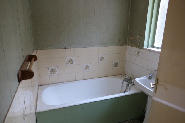 19 Shrubbery Road, Gravesend, Kent, DA12 1JW 7