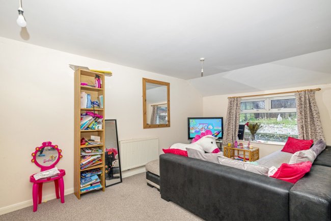 2 and 2A Winter Road, Norwich NR2 3RR
 9